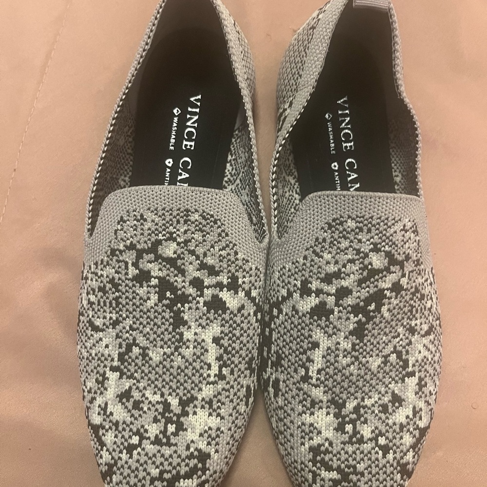 Fabesu3 Snake Print Shoe